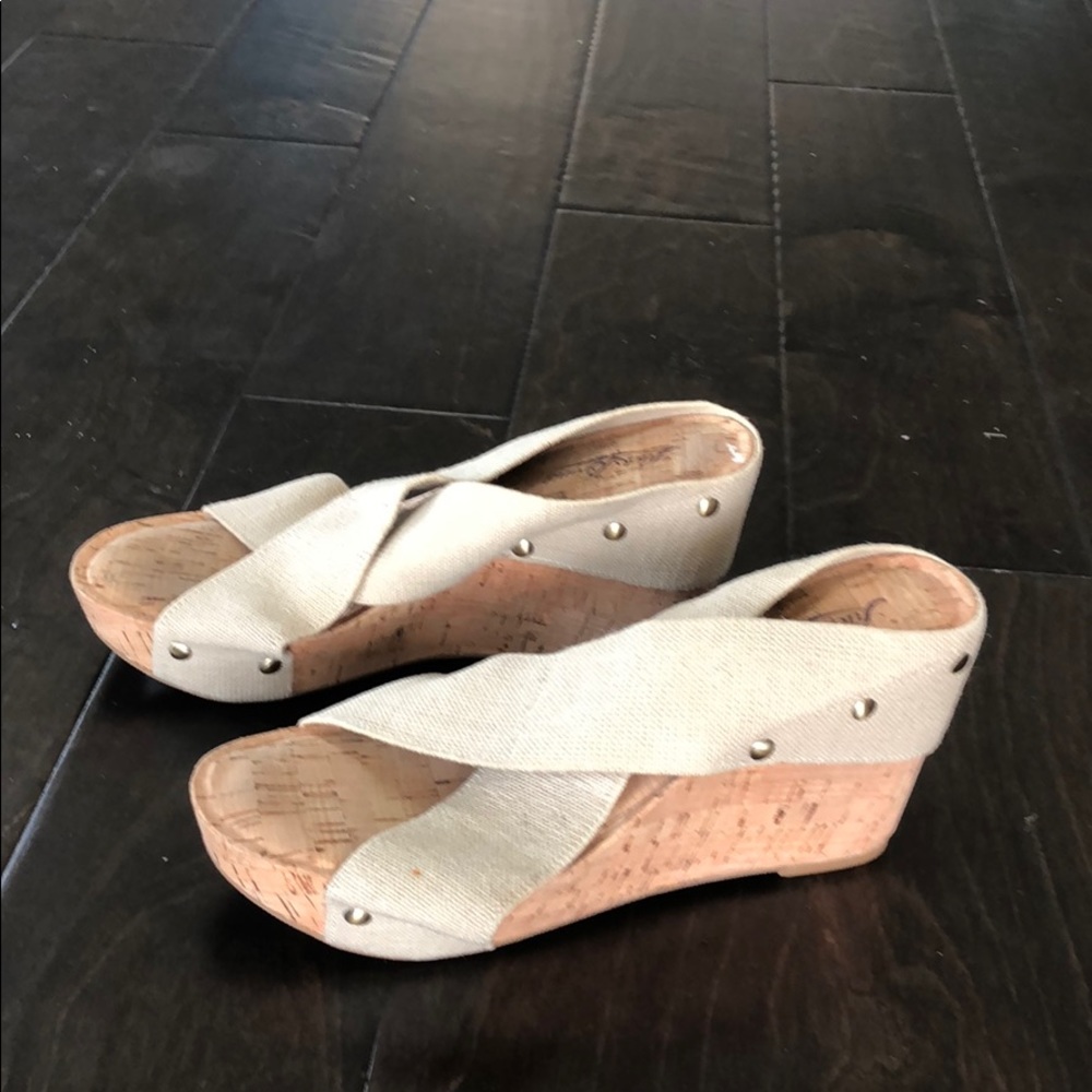Lucky brand platform wedges